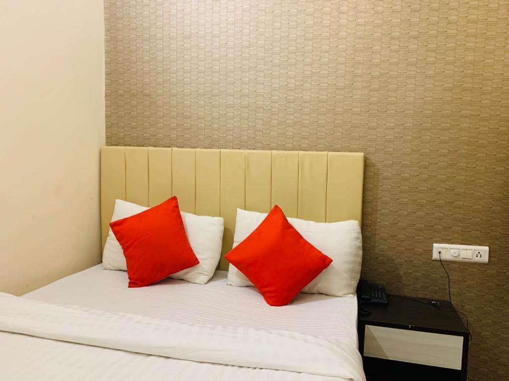 Hotel Kewal Palace Waranasi Zewnętrze zdjęcie